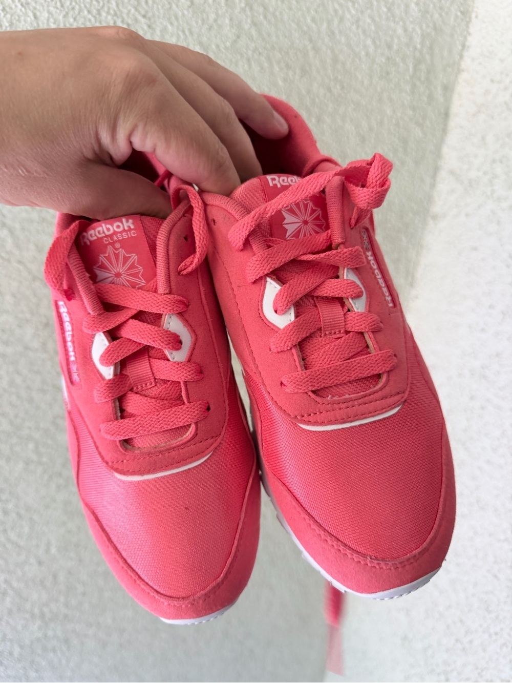 Reebok Kids Coral Pink Low-Top Sneakers with White Accents - Picture 7 of 9